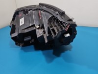 Reflektor prawy lampa przód Peugeot 3008 II EUROPA