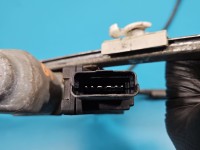 Podnośnik przód lewy Renault Laguna II 5d HB