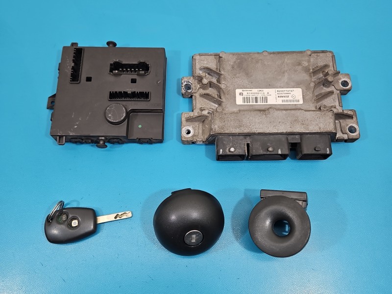 Komputer Sterownik silnika 8200774747 Renault Twingo II 1.2 8V wiel