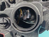 Reflektor prawy lampa przód Renault Captur I EUROPA