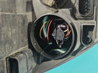 Reflektor prawy lampa przód Vw Jetta V EUROPA