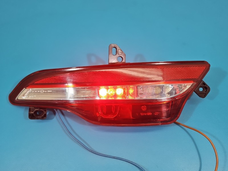 Lampa tył lewa zderzaka przeciwmgielna Renault Kadjar 90141099L