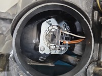 Reflektor prawy lampa przód Peugeot 208 I EUROPA