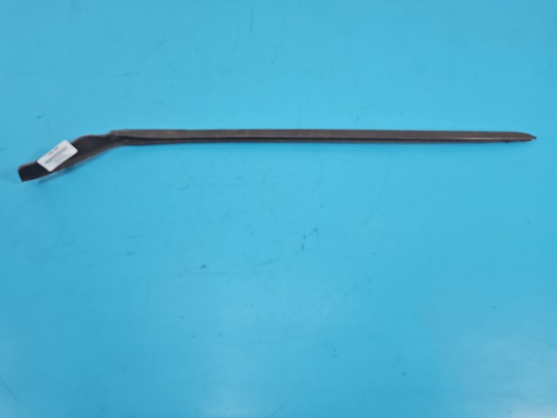 Listwa szyby czołowej prawa przedniej Volvo S90 16- 31386575R