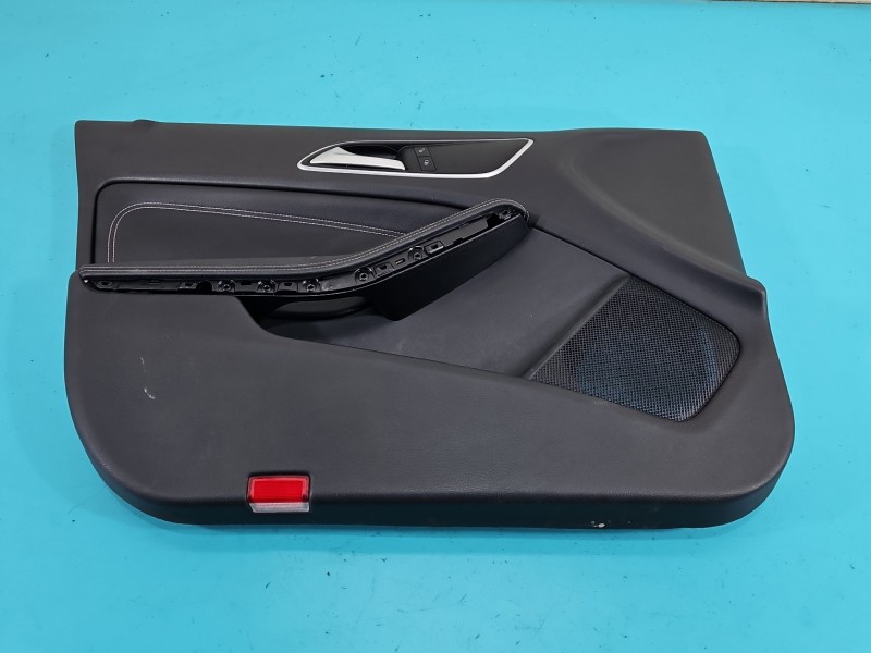 Tapicerka drzwi przód lewa boczek MERCEDES W176