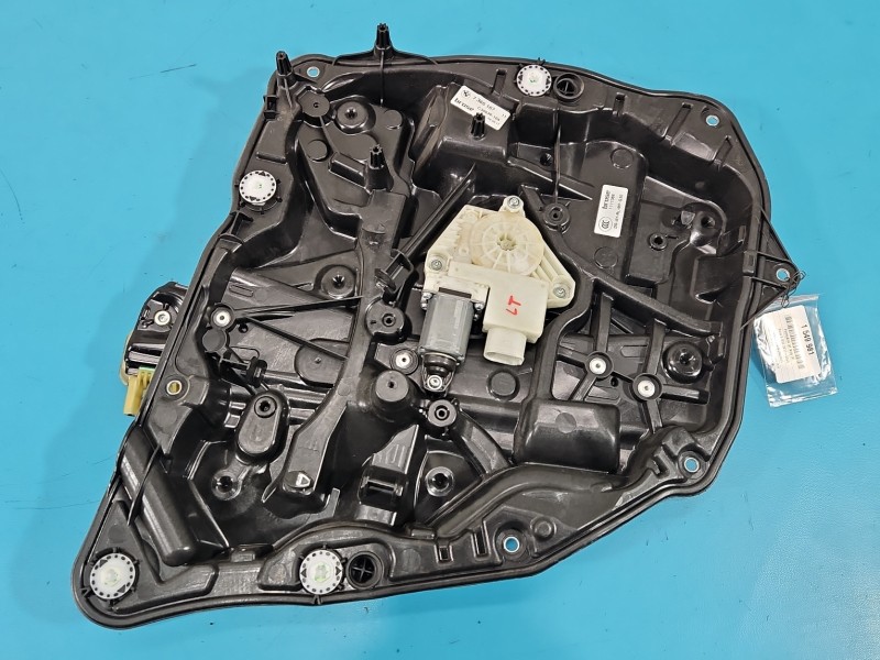 Podnośnik tył lewy SZYBY WINDA BMW G30 7365167 sedan