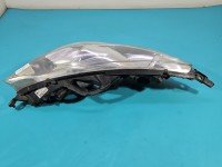 Reflektor prawy lampa przód Peugeot 407 EUROPA