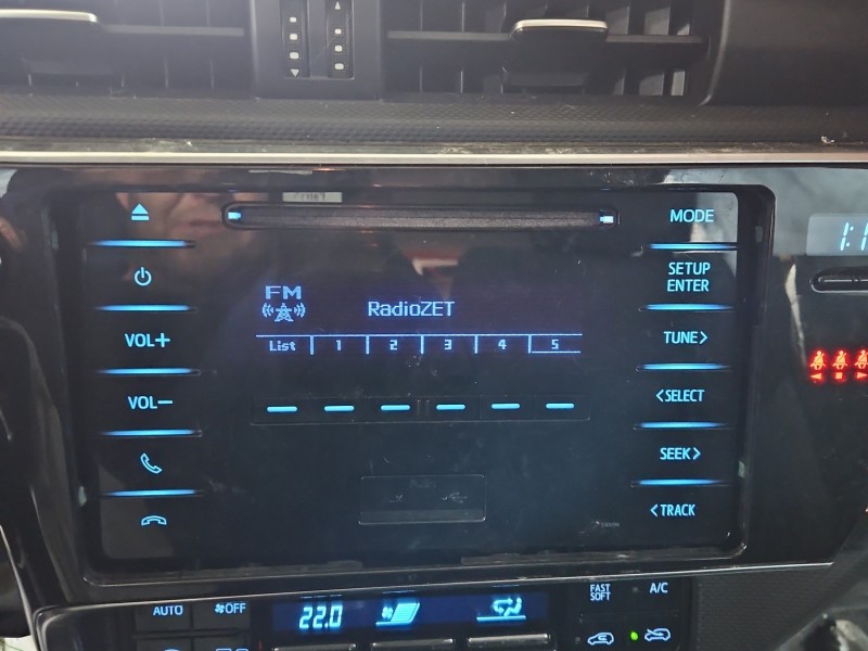 Radio fabryczne Toyota Auris II 86120-02J60 radioodtwarzacz