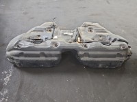 Zbiornik paliwa bak Mercedes CLS C219 W219 3.5 V6 272964 A21147001