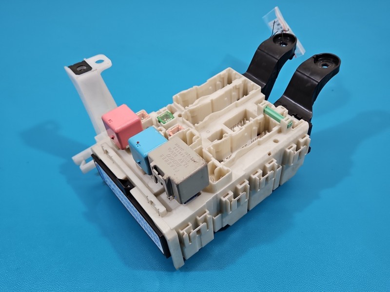 Sterownik moduł komfortu Toyota Corolla E15 82730-02790 TOYOTA, Europejska