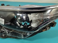 Reflektor lewy lampa przód Toyota Auris II EUROPA