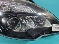 Reflektor prawy lampa przód Opel Meriva B EUROPA