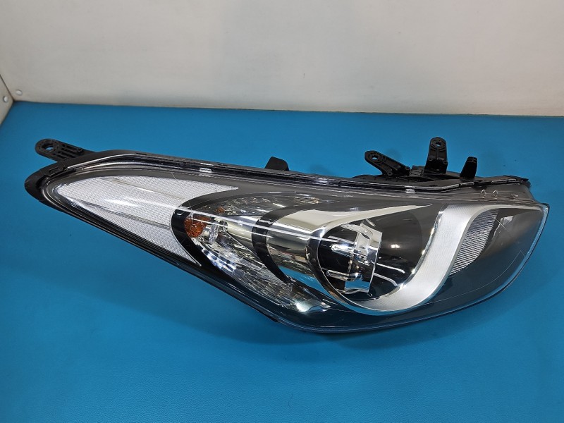 Reflektor prawy lampa przód Hyundai I30 II 12-16 EUROPA R0090H1YM66, 92102-A6100