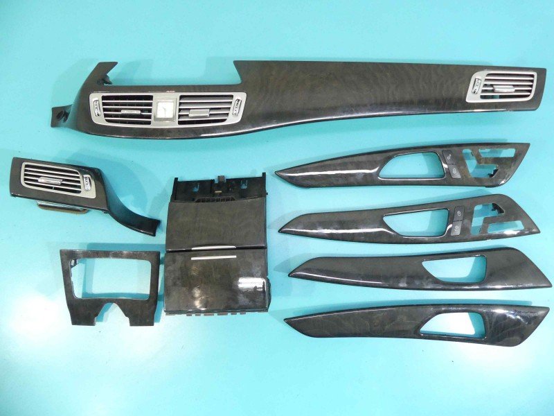 Listwa listwy dekory dekor deski Mercedes CLS II C218 W218 218 eu