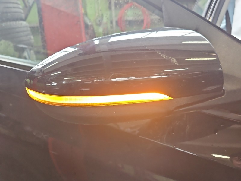 Lusterko prawe i20 III 2020- czarny, X5B europa