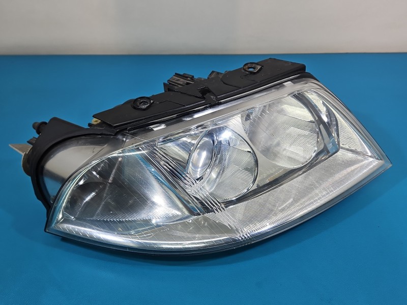 Reflektor prawy lampa przód Vw Passat B5 EUROPA 3B0941016AN, 1EL008350-02