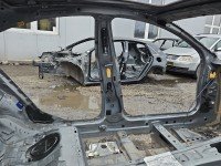 Próg lewy SŁUPEK ŚRODKOWY B Mercedes CLS II C218 W218 218 4d srebrny 792