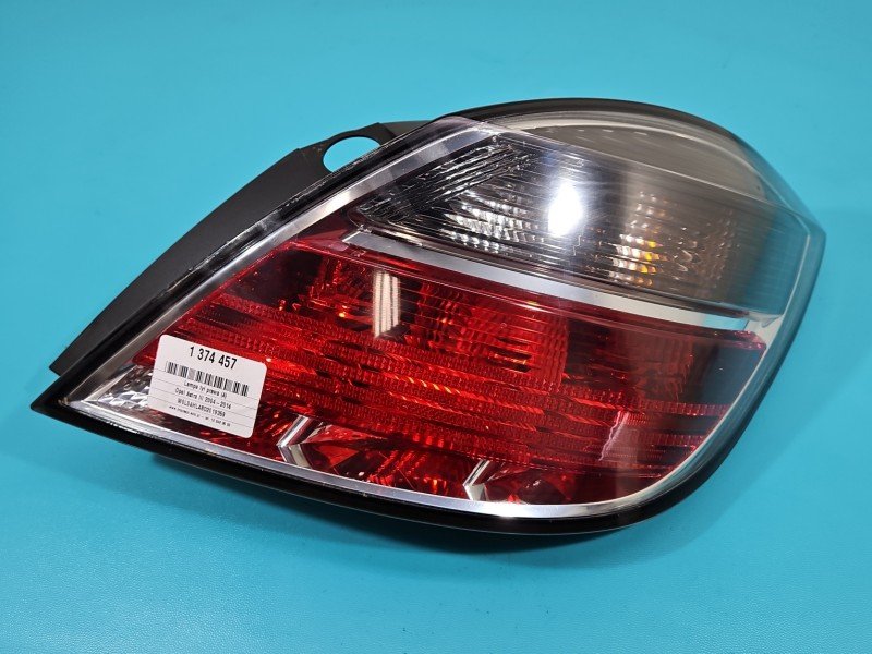 Lampa tył prawa Opel Astra III H HB