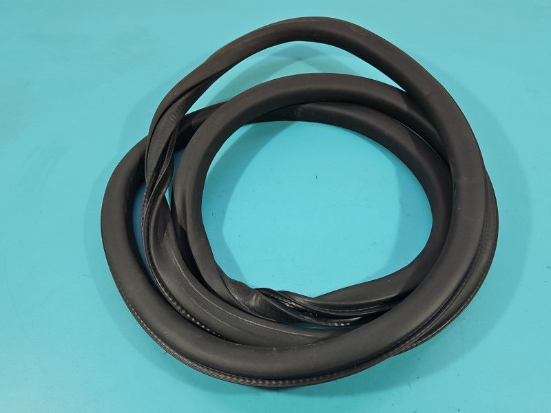 Uszczelka drzwi tył lewa Opel Astra VI L