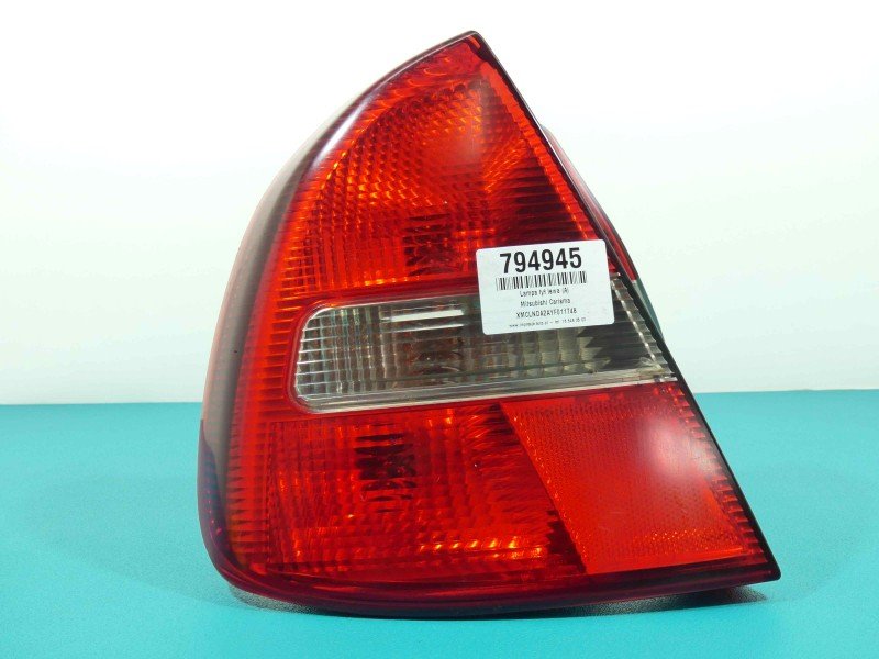 Lampa tył lewa Mitsubishi Carisma HB