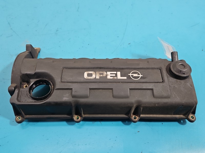 Pokrywa zaworów Opel Astra II G 1.7 dti