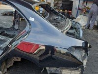 Błotnik tył lewy Mercedes W205 ćwiartka czarny 197