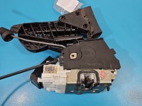 Zamek tył lewy 1697302135 Mercedes ML W164 Mercedes, Uszkodzone zapięcie wtyczki. 4pin