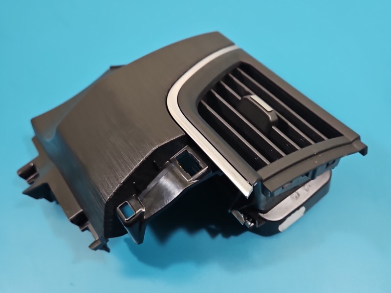 Kratka nawiewu środkowa Renault Trafic III 682124433R EUROPA