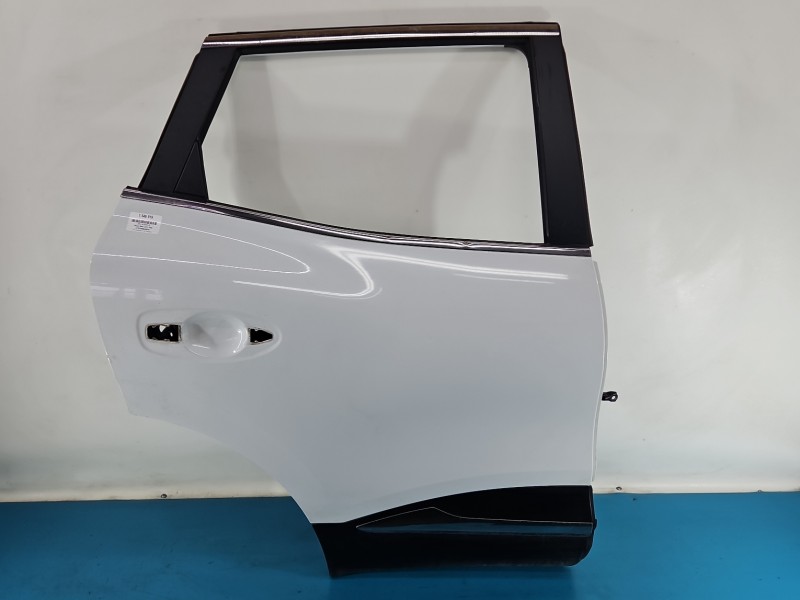 Drzwi tył prawe Renault Kadjar HB 5d biały DV369