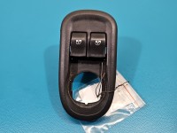 Przełącznik szyb Opel Movano III 8200637849 Producent części: OPEL EU