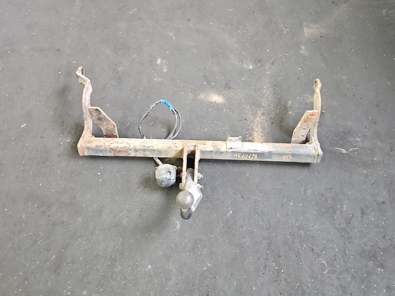 Hak holowniczy Renault Megane I