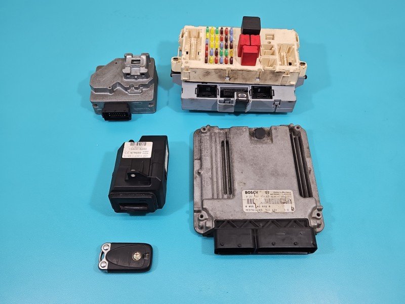 Komputer Sterownik silnika 0261S01034 Alfa romeo 159 2.2 JTS