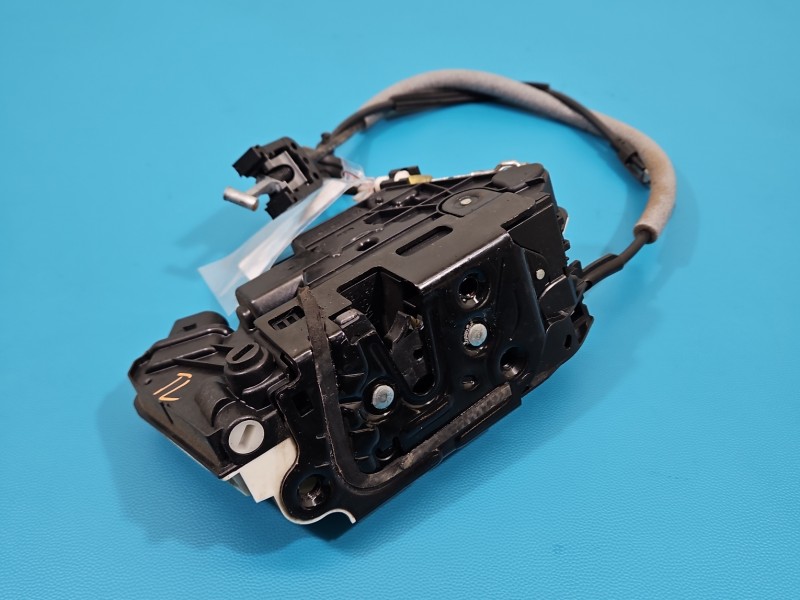 Zamek tył lewy 5N0839015D Vw Tiguan I 07- Volkswagen, 6pin