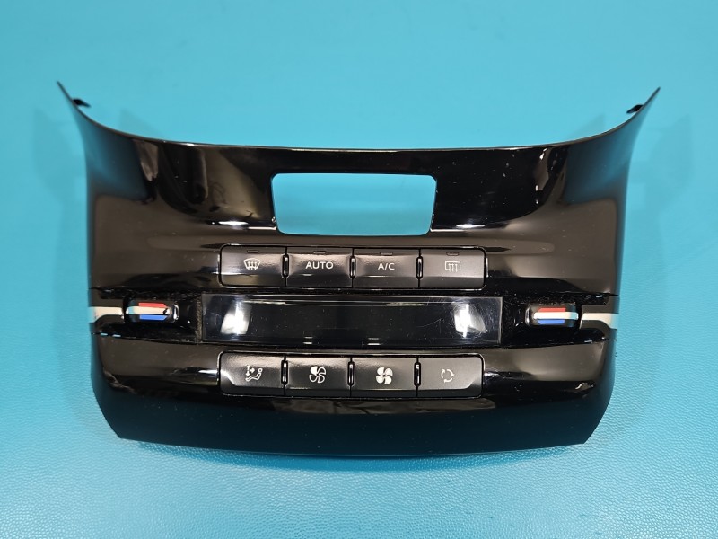 Konsola panel nawiewu Peugeot 2008 I 98195706XU