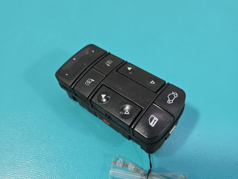 Przełącznik szyb Opel Vectra C 09185952 Producent części: OPEL EU