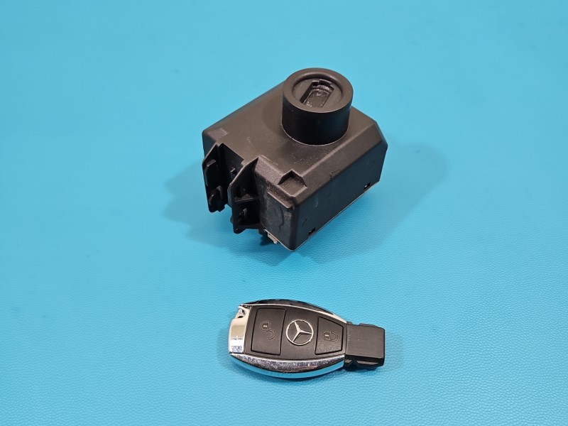 Stacyjka KLUCZYK WKŁADKA MERCEDES W176 A2469055501