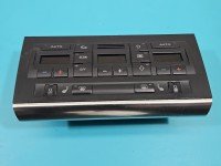 Konsola panel nawiewu Audi A4 B7 8E0820043AK