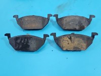 Tarcze hamulcowe przód klocki Seat Ibiza IV 6J 1.4 16V Producent części: Seat, kpl klocki 256 mm x 23 mm.