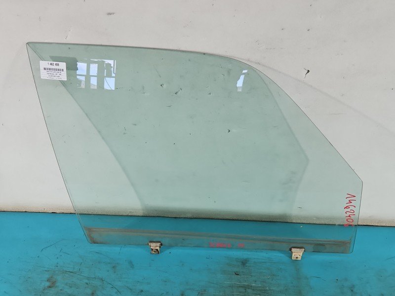 Szyba drzwi przód prawa Opel Monterey HB