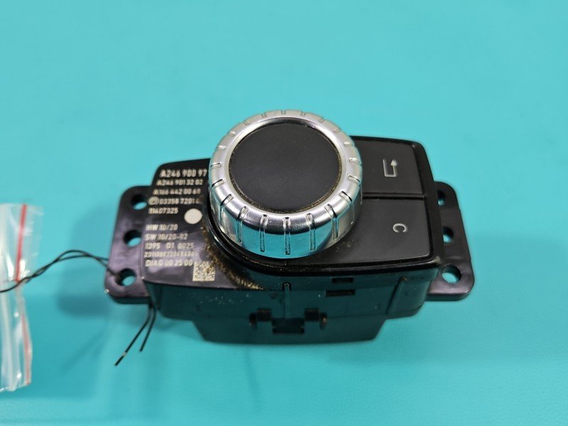 Przełącznik radia nawigacji panel Mercedes W246 A2469009702