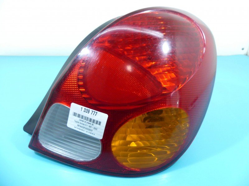 Lampa tył prawa Toyota Corolla E11 HB