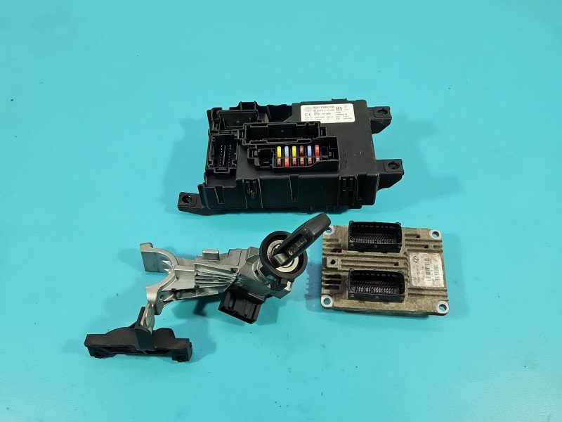 Komputer Sterownik silnika 51798649 Fiat Grande Punto 1.2 8V wiel