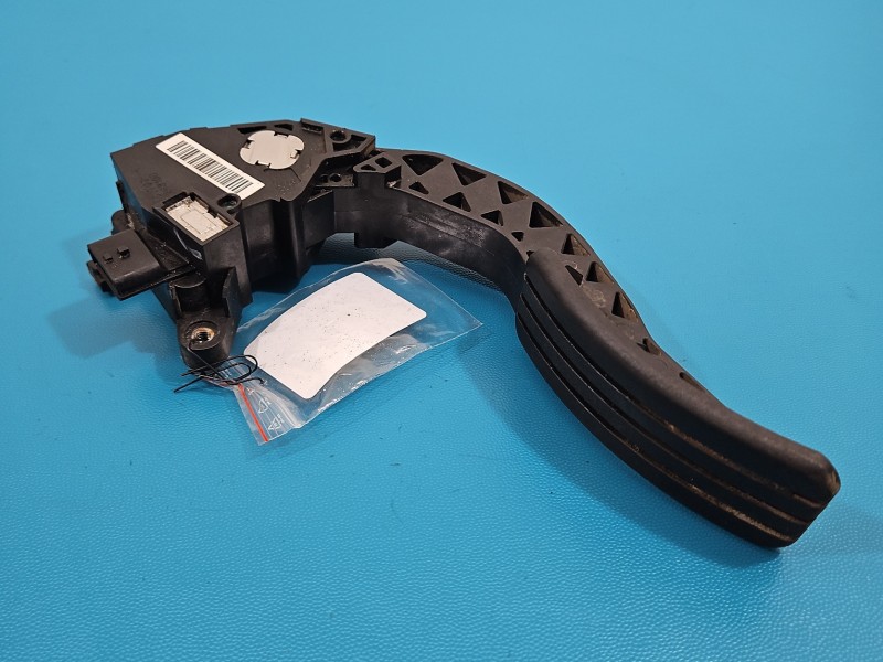 Pedał gazu potencjometr Renault Scenic III 180020024R 1.9 dci