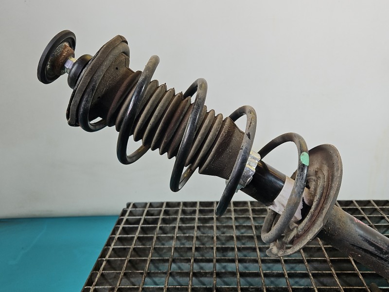 Sprężyna przód przednia Toyota Aygo II 14-22 1.0 vvti