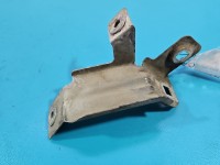 Mocowanie uchwyt błotnika prawy przód Porsche Cayenne II 7P5805604A