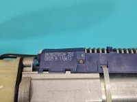 Siłownik klapy prawy teleskop AUDI A4 B8 8K9827852
