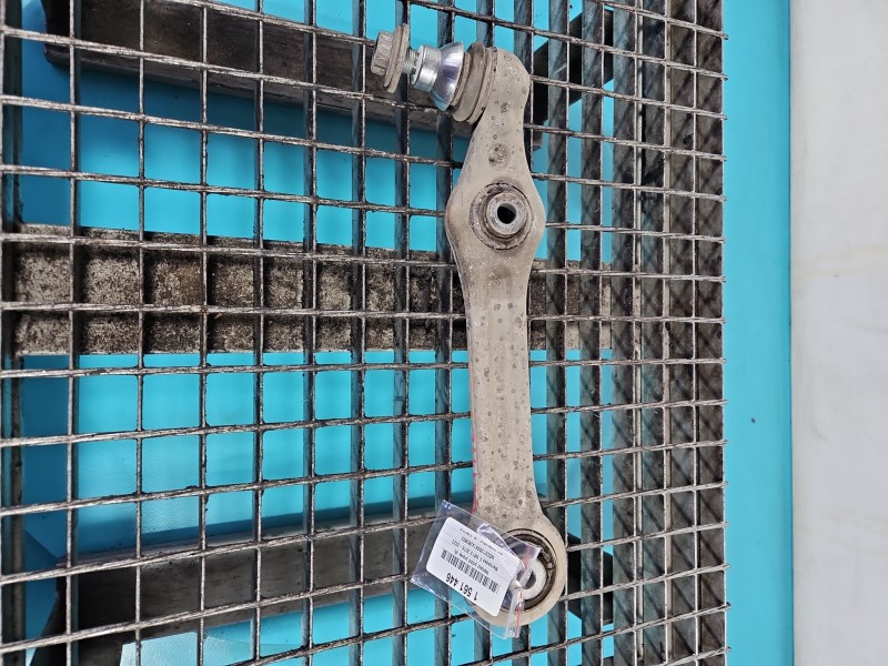 Wahacz przód prawy Mercedes W213 przedni