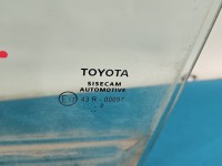Szyba drzwi tył lewa Toyota Corolla E21 19- sedan