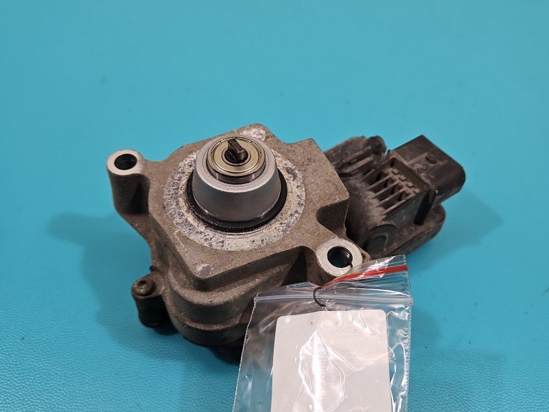 Nastawnik reduktora Porsche Cayenne II 5WP35020AF, 0C2927755E 4.8 V8 Turbo Nastawnik reduktora Porsche Cayenne II 5WP35020AF, 0C2927755E 4.8 V8 Turbo