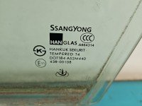 Szyba drzwi przód lewa Ssangyong Rexton I HB